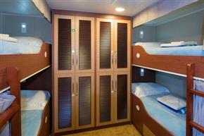 Aranui_Cruises_Dormitory_Class_C_x_24_Bunk_Beds_01